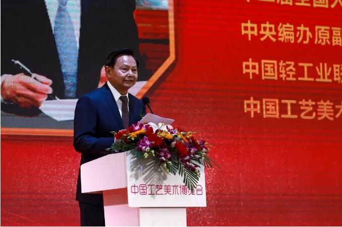 C:\Documents and Settings\Administrator\桌面\首届中国工艺美术博览会在南京开幕\QQ截图2.jpg C:\Documents and Settings\Administrator\桌面\首届中国工艺美术博览会在南京开幕\QQ截图2.jpg
