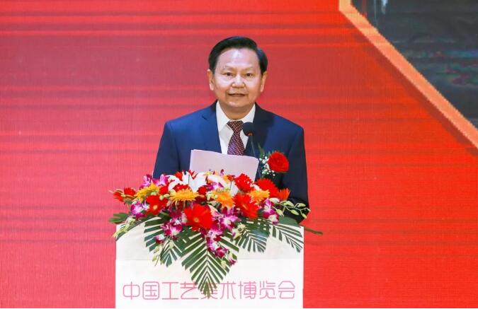 C:\Documents and Settings\Administrator\桌面\中国工艺美术传承发展论坛\QQ截图1.jpg C:\Documents and Settings\Administrator\桌面\中国工艺美术传承发展论坛\QQ截图1.jpg